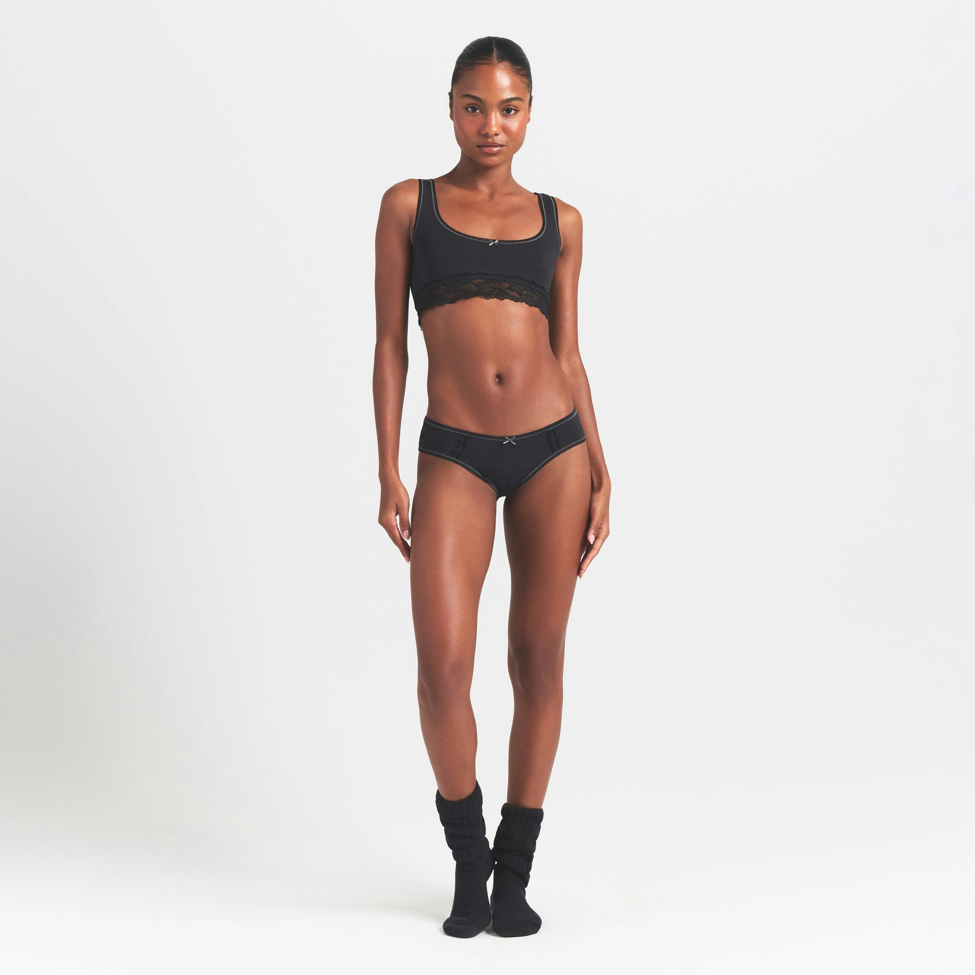 LIGHTWEIGHT COTTON LACE HIPSTER - SOOT TONAL