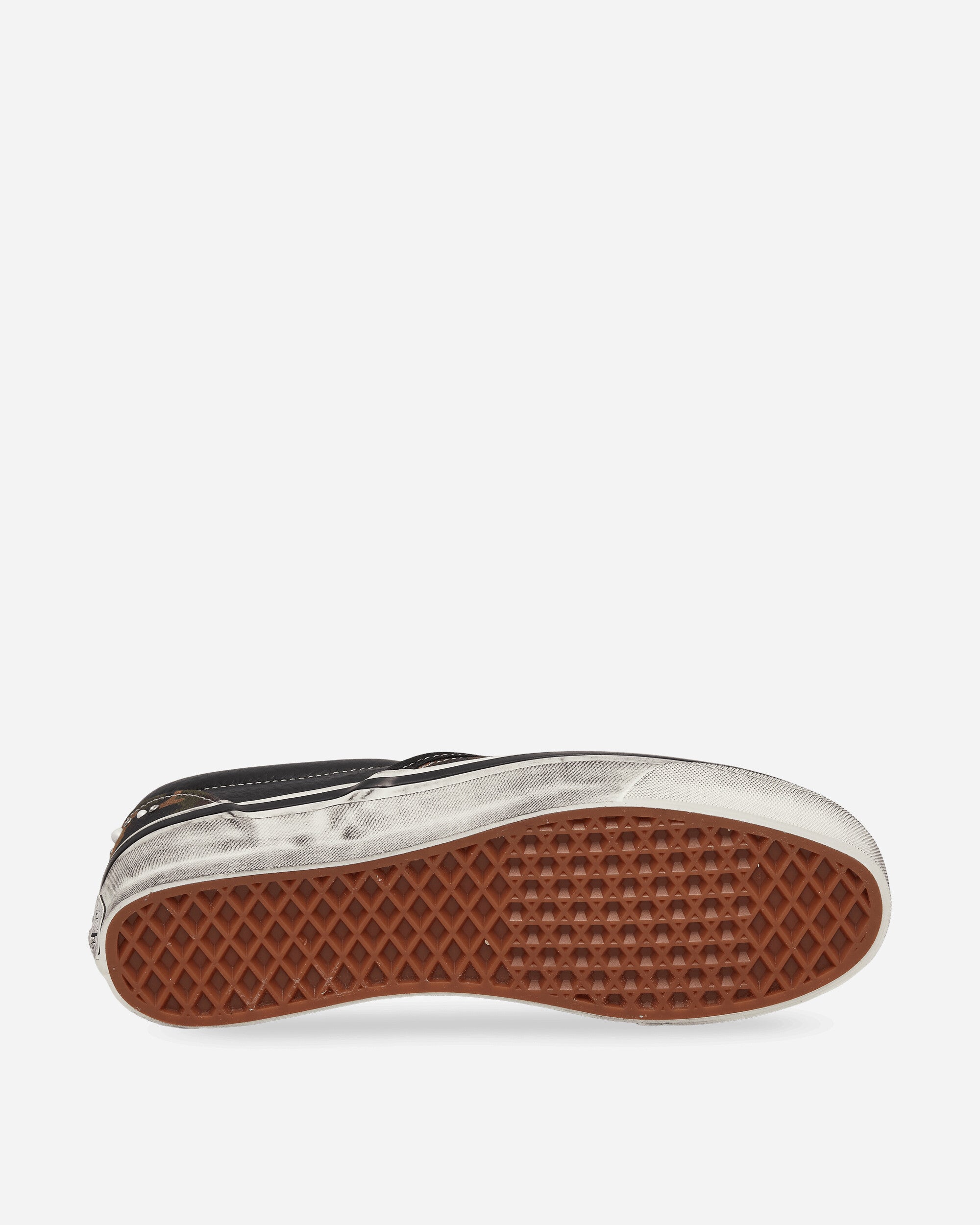 Premium Classic Slip-On Pearlized Sneakers Camo / Black