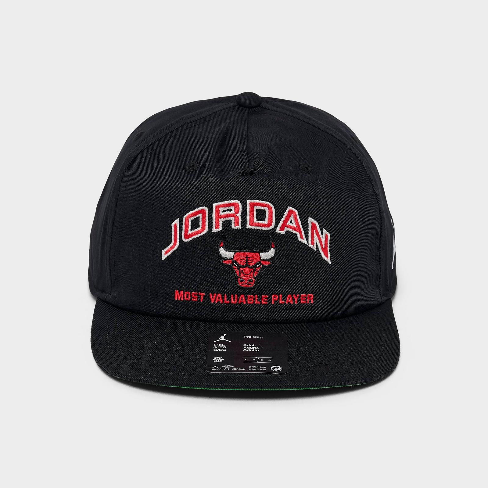 Jordan Chicago Bulls NBA Pro Snapback Hat - Black/Red - view 3
