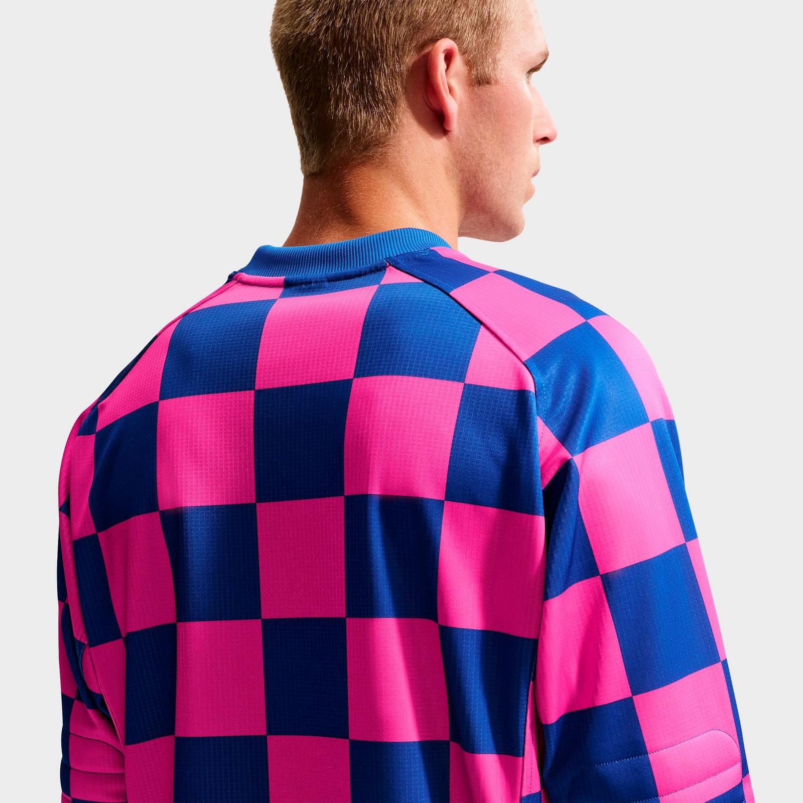 Men's Nike Sportswear Club Checkerboard Goalie Top - Game Royal/Pinksicle/Hydrogen Blue