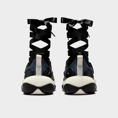 Women's Jordan Pointe Casual Shoes - Black/Sail - view 4