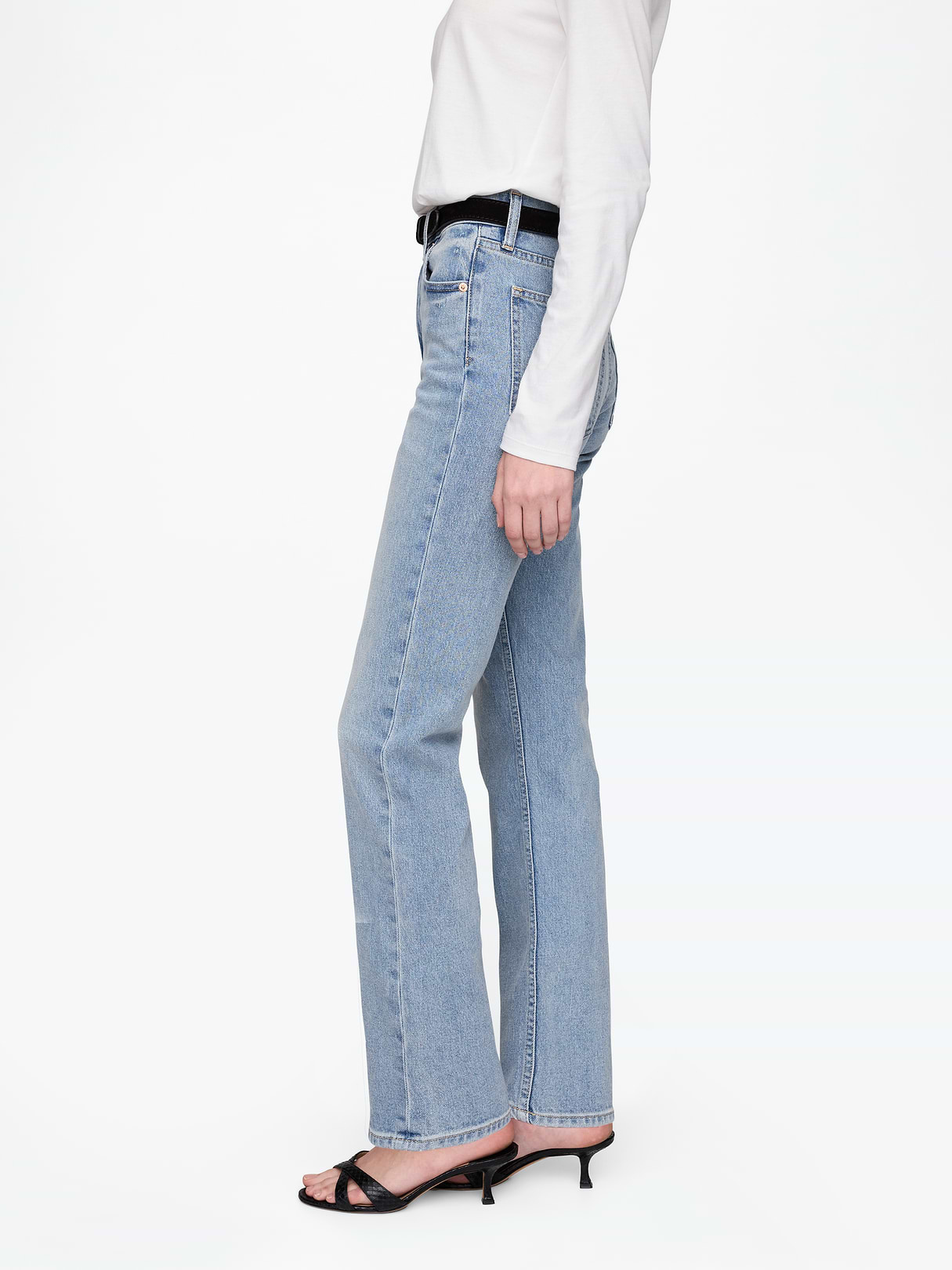 High Rise '90s Slim Straight Jeans - Light indigo wash