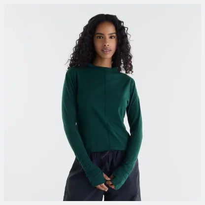 Eileen is wearing size S and is 5'9"/175.26cm. Chest: 33"/83.82cm, Waist: 25"/63.5cm, Hips: 38"/96.52cm
