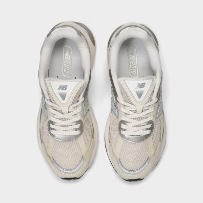 Women's New Balance 2010 Casual Shoes - Sea Salt/Timberwolf - view 4