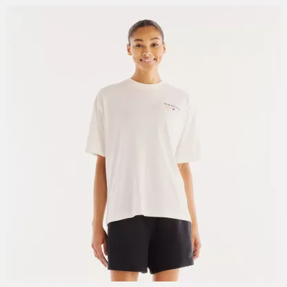 Keira is wearing size S and is 5'10"/179cm. Chest: 28.5"/72cm, Waist: 23"/58cm, Hips: 34"/86cm