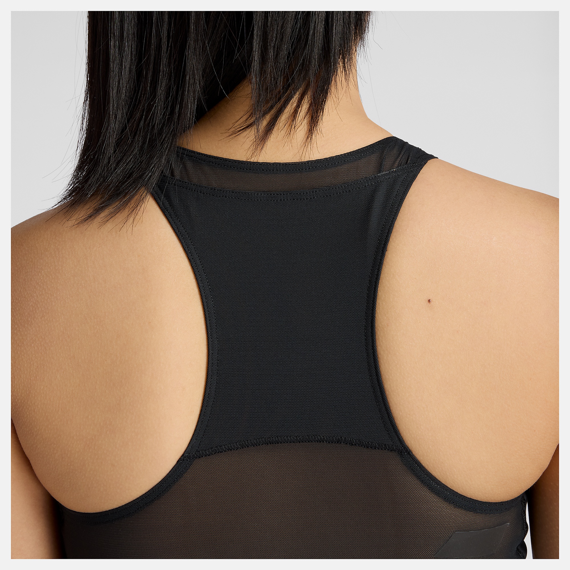 New Balance RC Elite Storage Crop Tank, WT61P7F8BK
