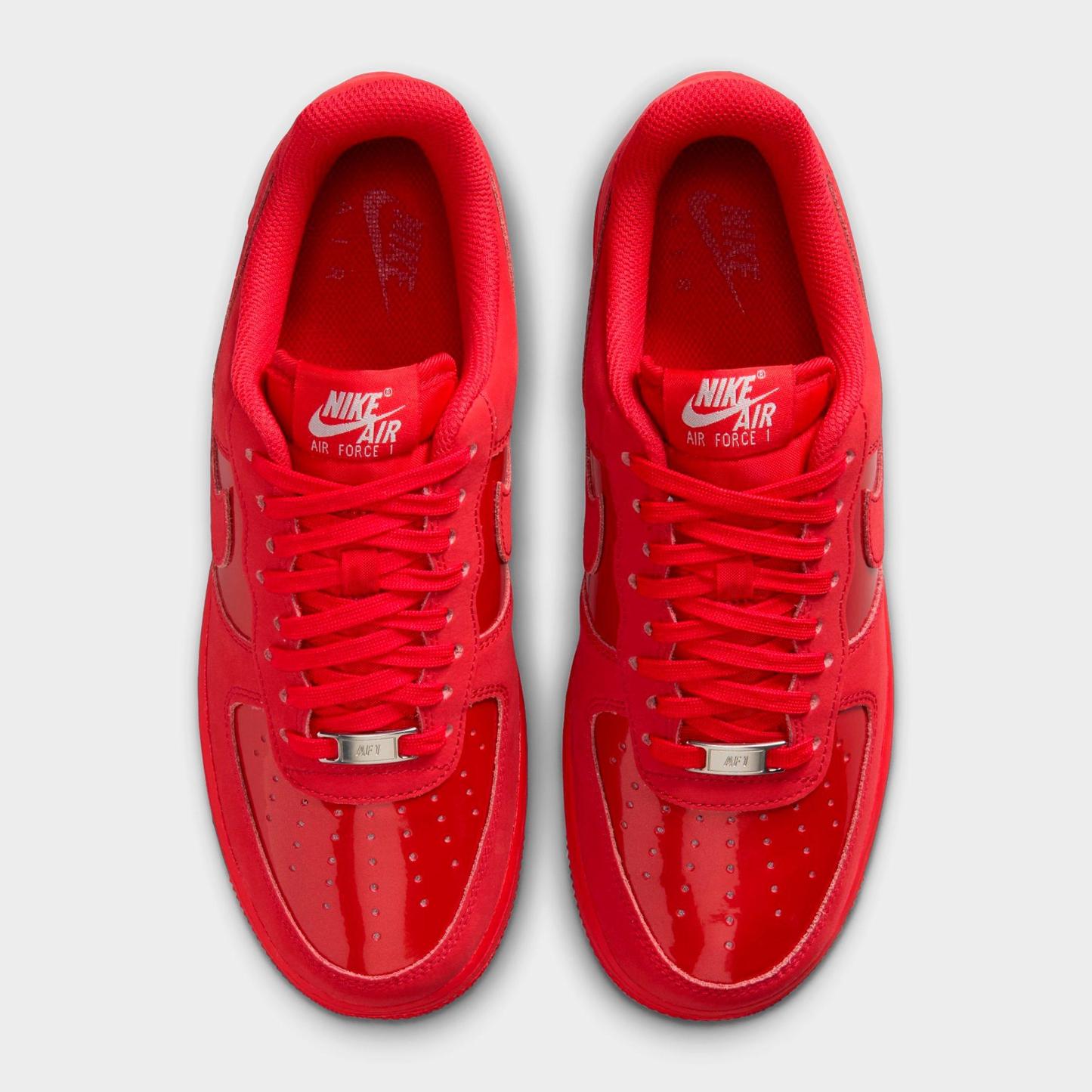 Women's Nithtke Air Force 1 '07 SE Casual Shoes - University Red/University Red - Top view