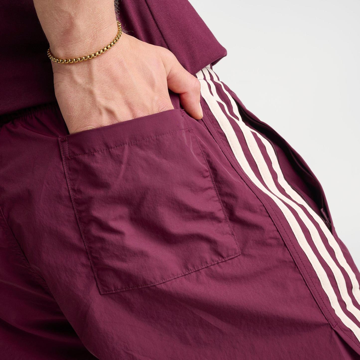 Men's adidas Originals adicolor Sprinter Shorts - Maroon/Wonder White