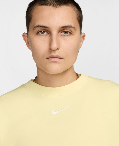 Nike Women's Sportswear Phoenix Fleece Oversized Crew Neck Sweatshirt - Alabaster/sail