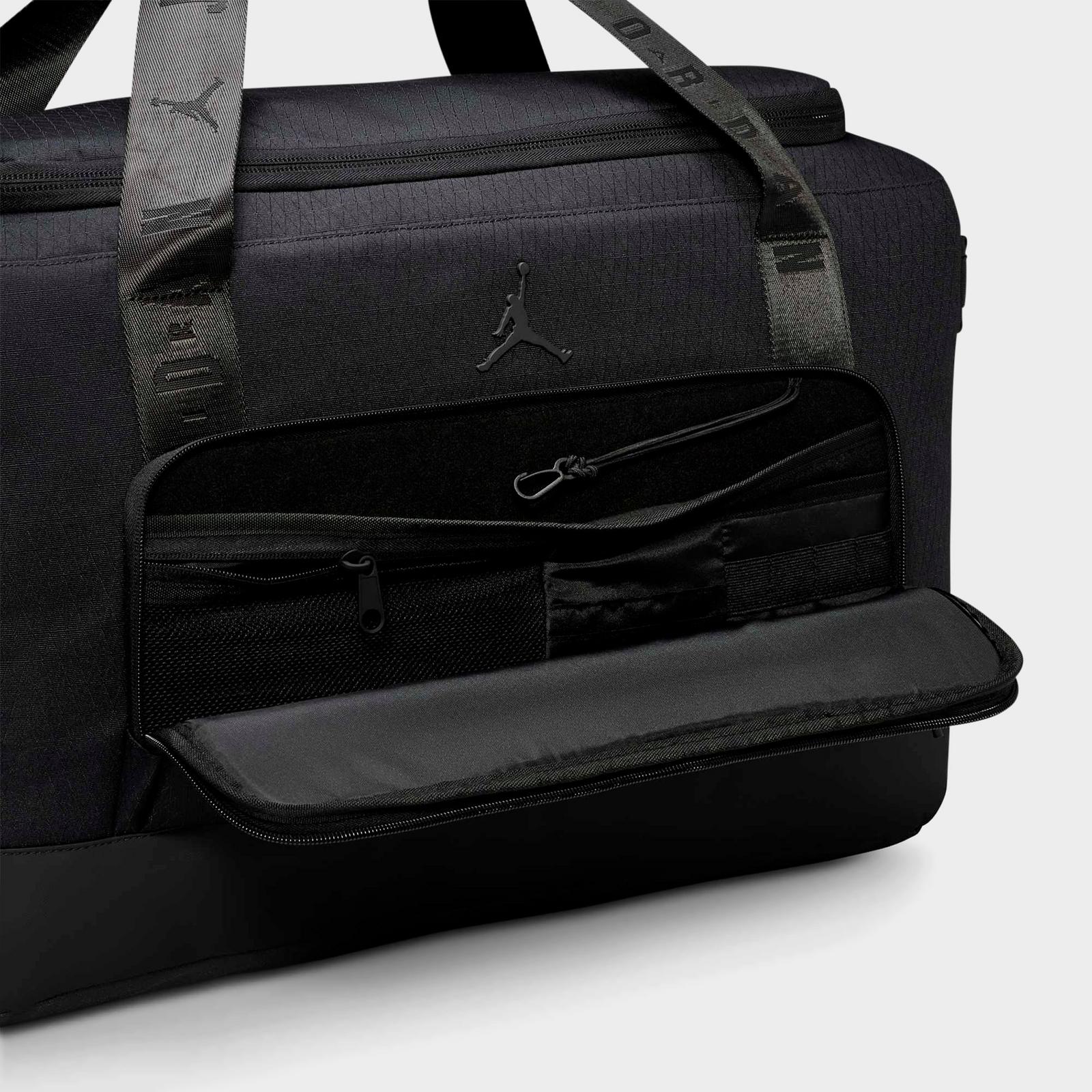 Jordan Collectors Duffel Bag (44L) - Black - view 6