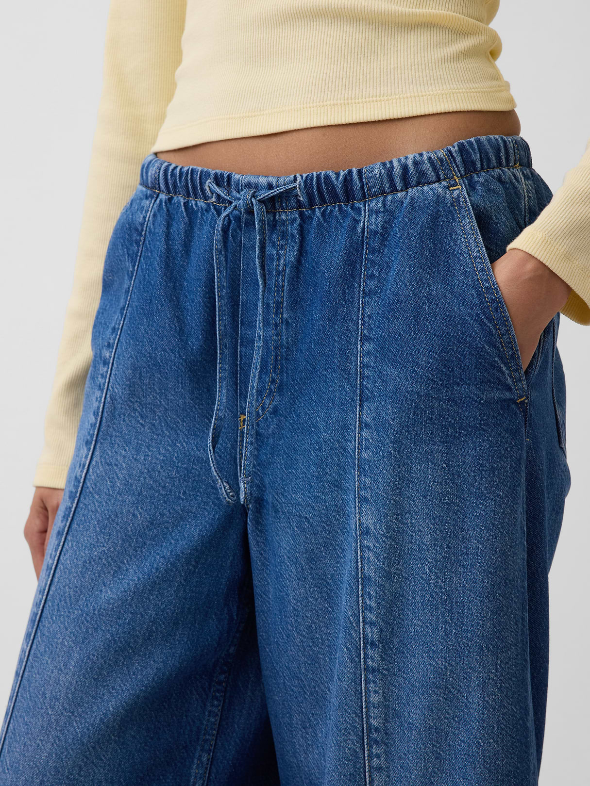 Mid Rise UltraSoft Easy Baggy Jeans - Medium wash