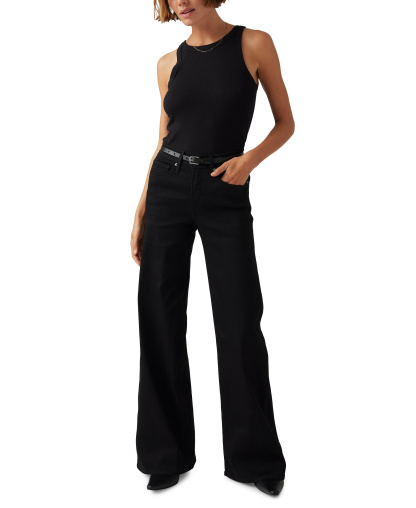 Levi's Women's 318 Shaping Stellar-Stretch Wide-Leg Jeans in short length - Soft Black
