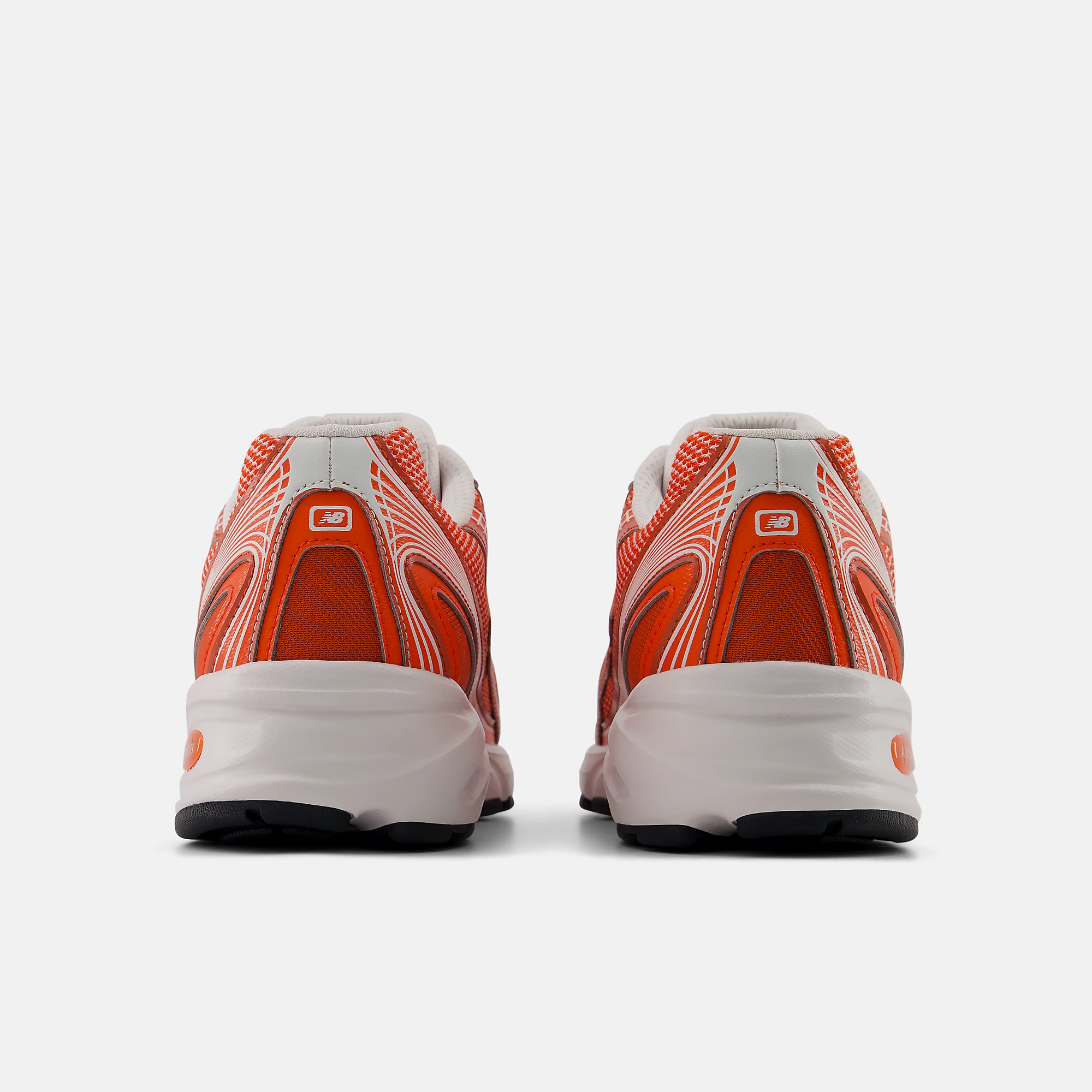 New Balance 740, U7403P9