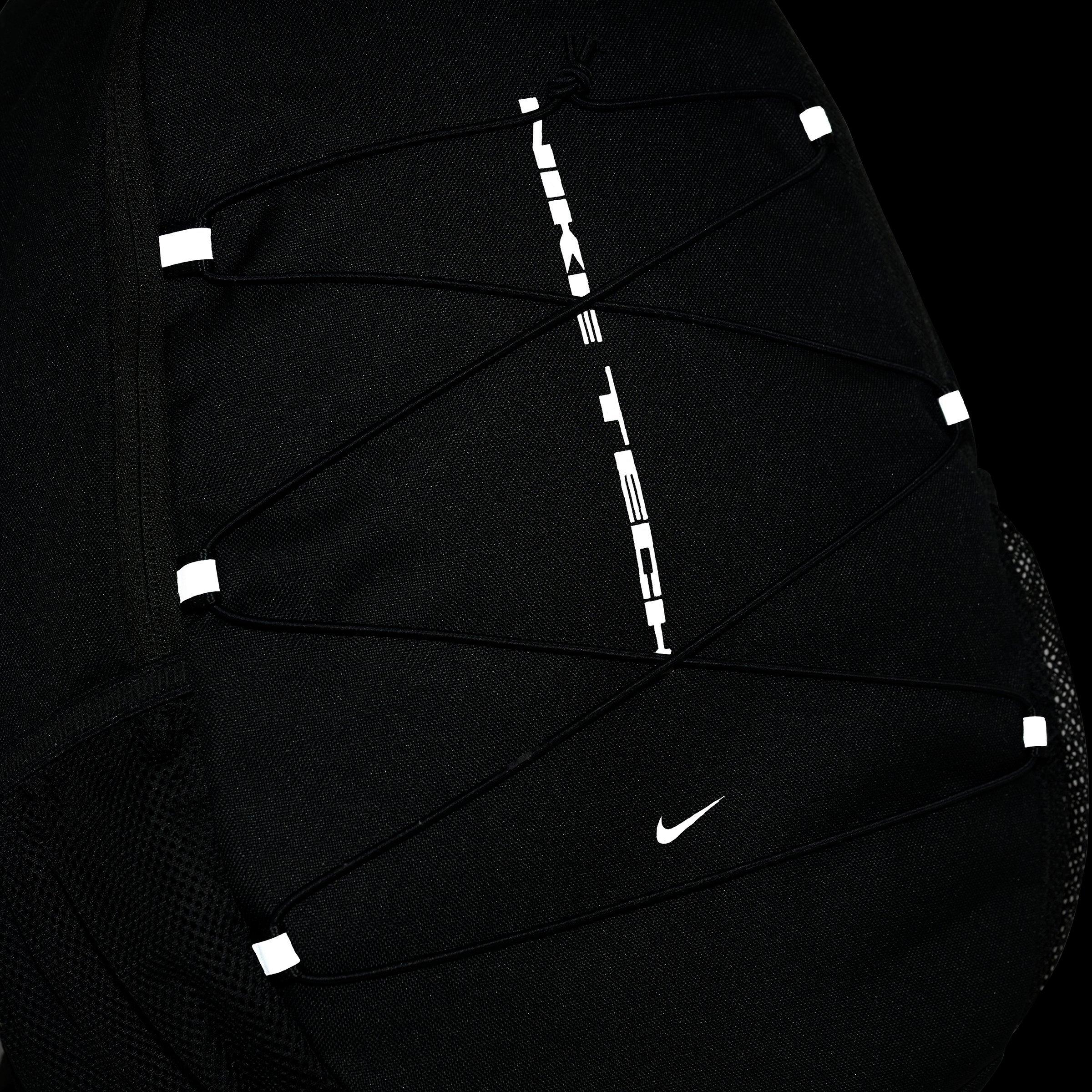 Nithtke Heritage Sweep Backpack (25L) - Black/Reflect Silver