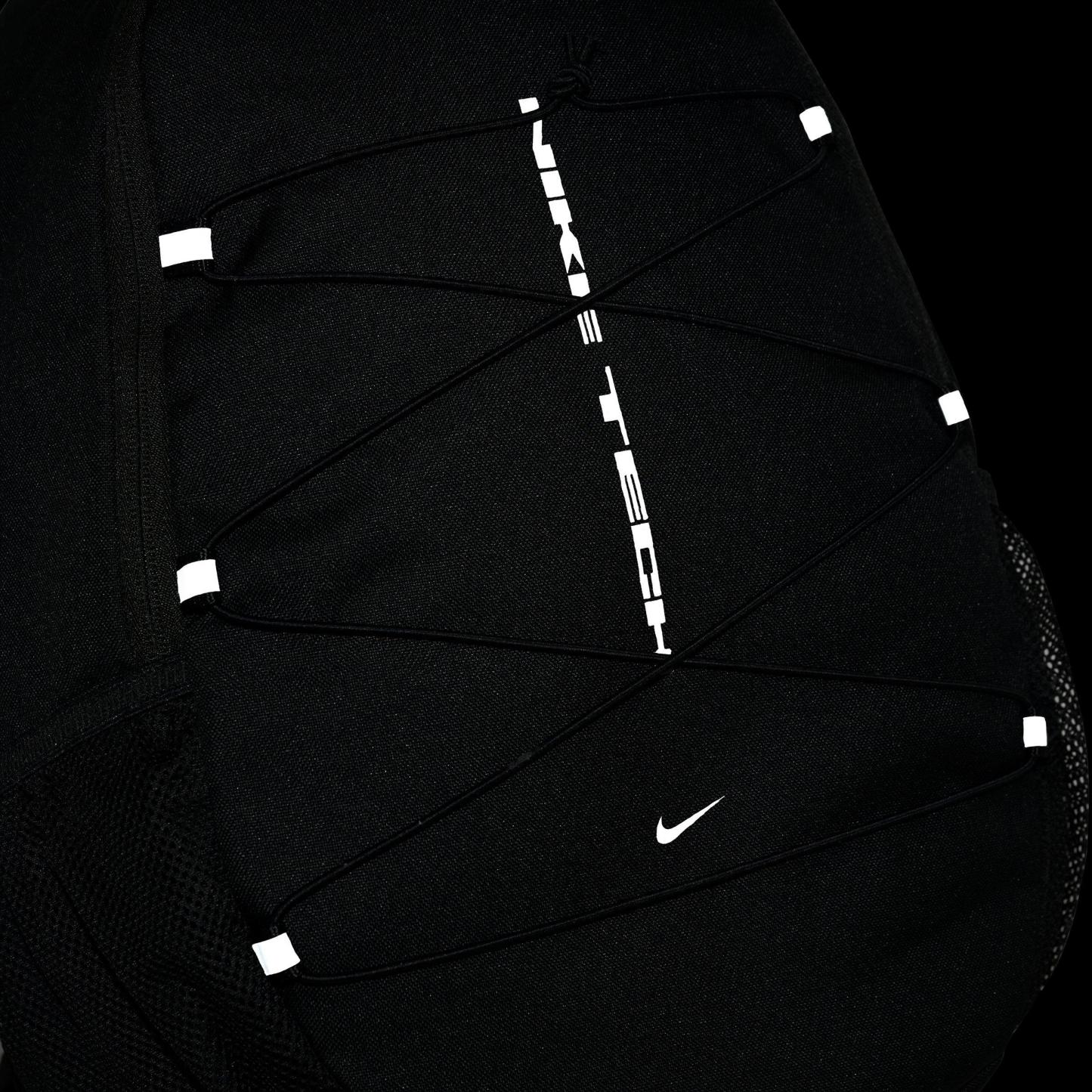 Nithtke Heritage Sweep Backpack (25L) - Black/Reflect Silver