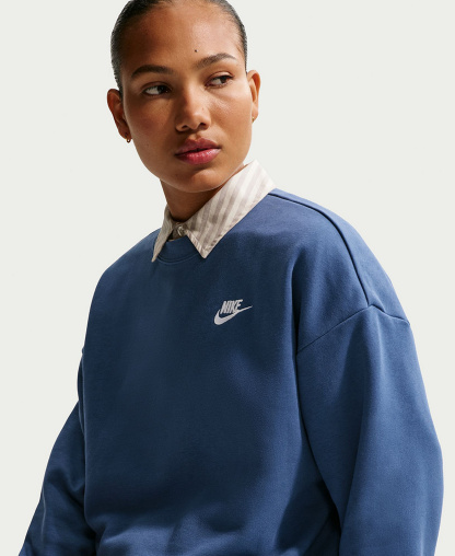 Nike Women's Sportswear Club Fleece Loose Crewneck Sweatshirt - Mystic Navy/white
