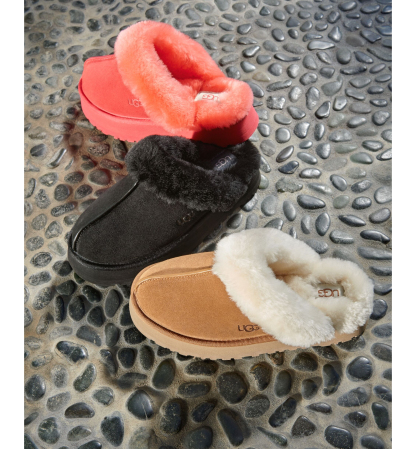 UGG® Women's Disquette Slip-On Clog Slippers - Chestnut
