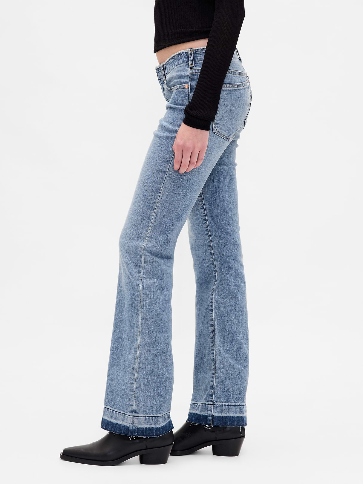 Low Rise Long & Lean Split-Hem Jeans - Light blue tint