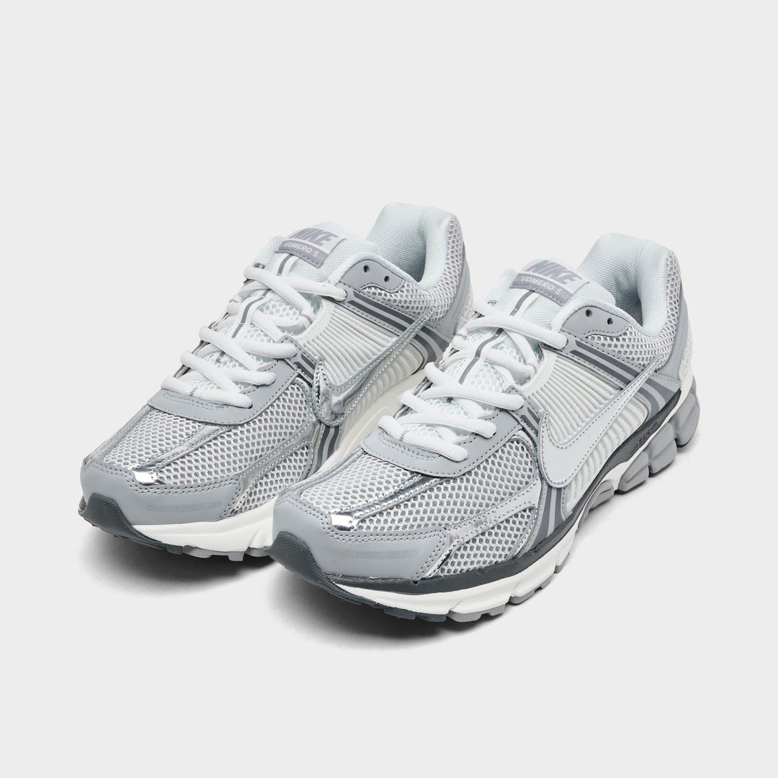 Men's Nike Zoom Vomero 5 Casual Shoes - Summit White/Light Smoke Grey/Smoke Grey/Metallic Silver