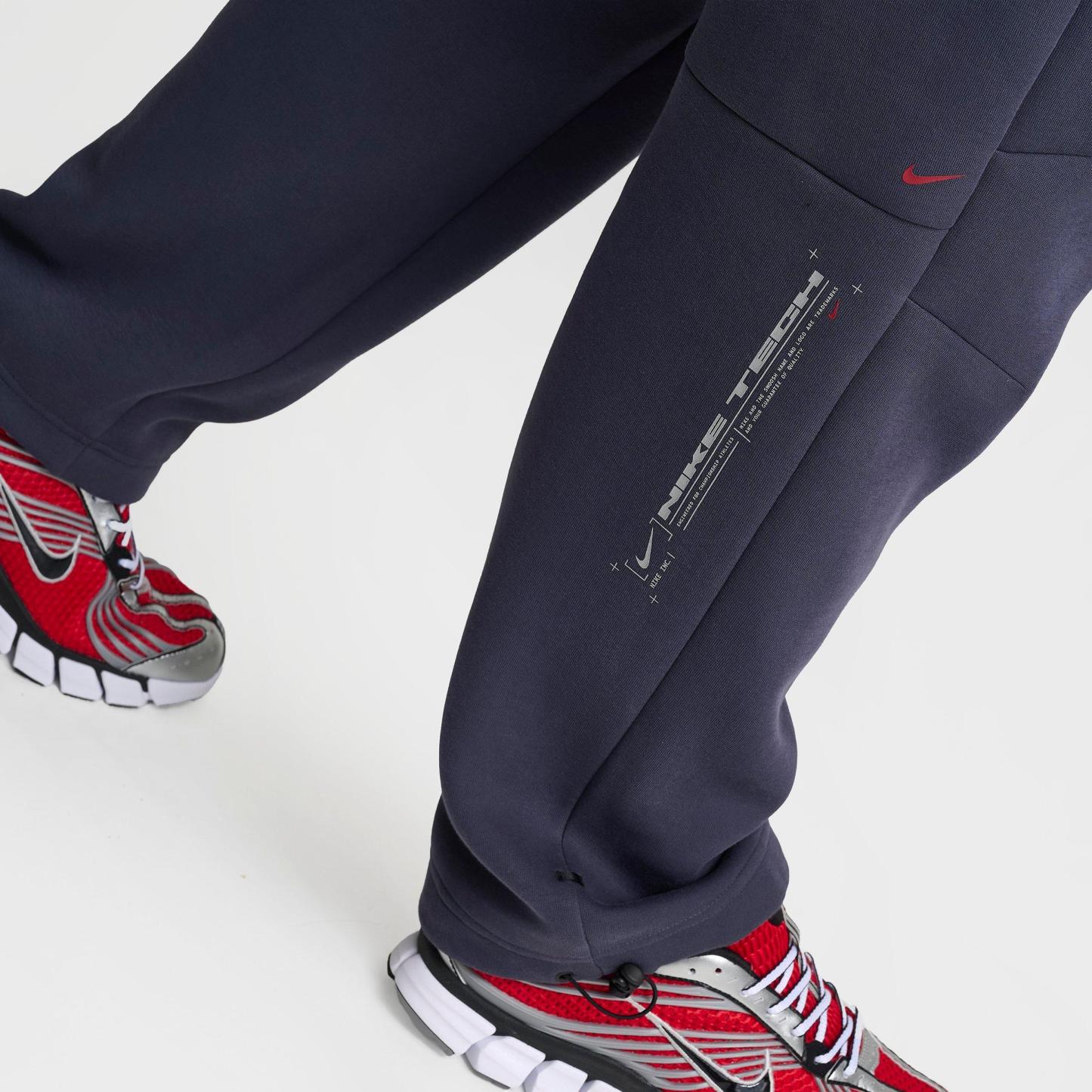 Men's Nithtke Tech Fleece Windrunner Graphic Jogger Pants - Gridiron/Black