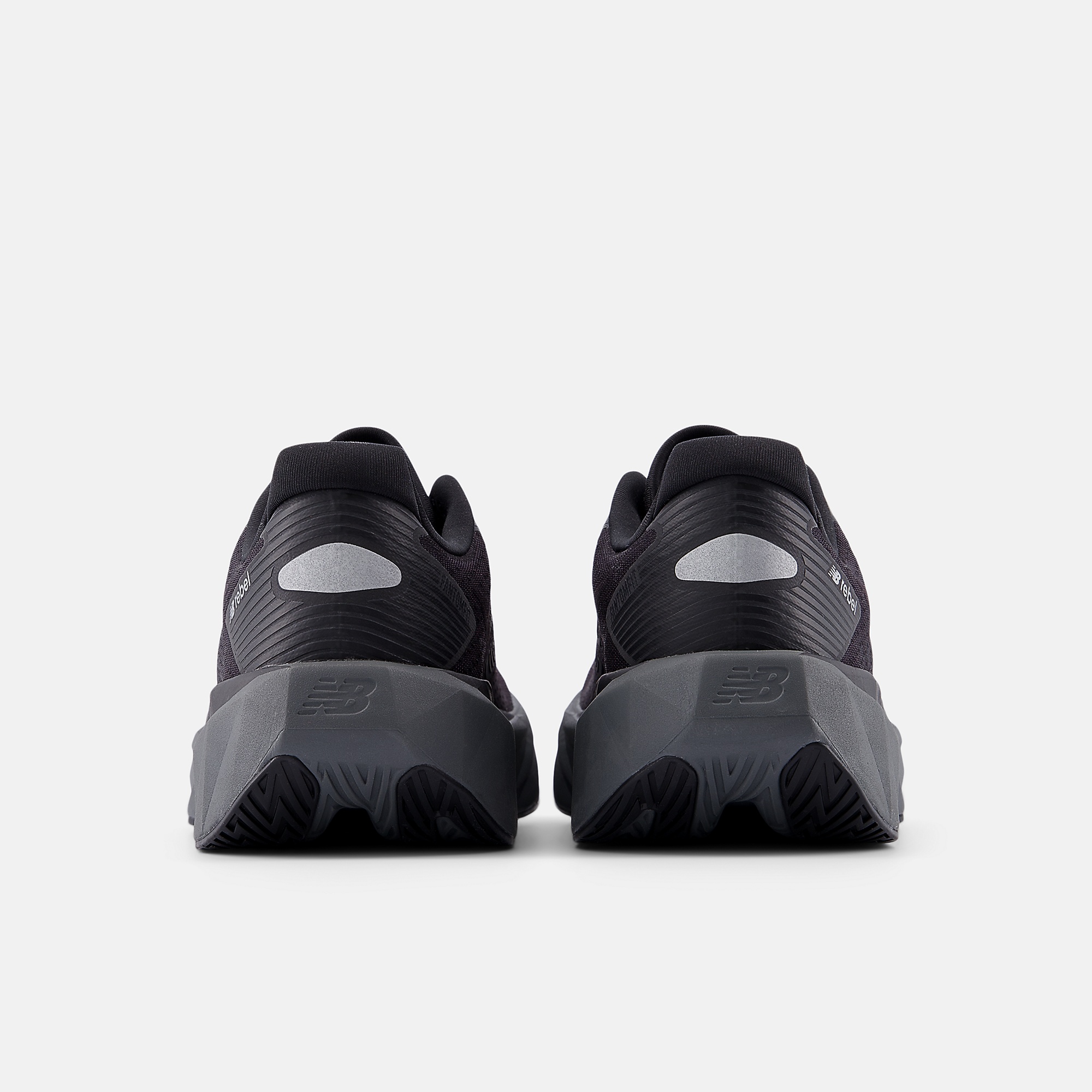 New Balance FuelCell Rebel v5, WFCXLO5
