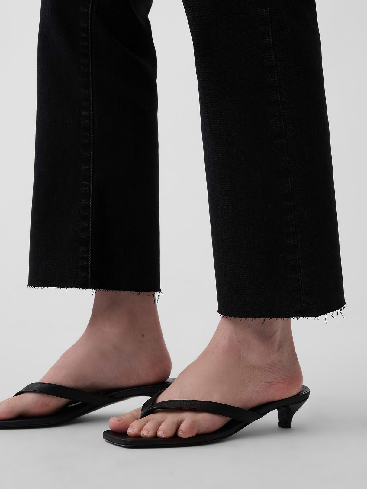 Low Rise Long & Lean Crop Jeans - Black wash