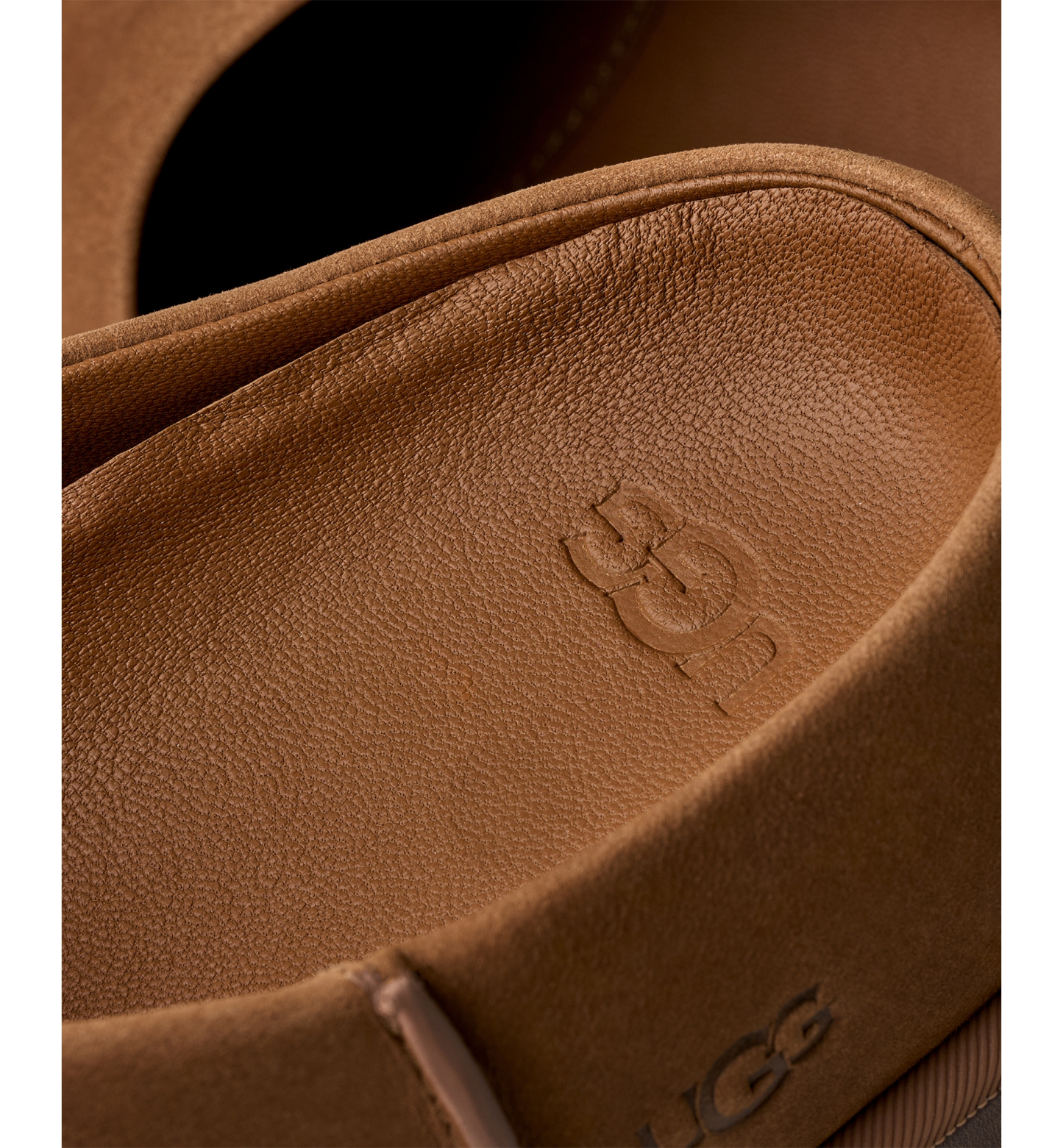 UGG® Women's Otzo Round Toe Clogs - Dark Chestnut