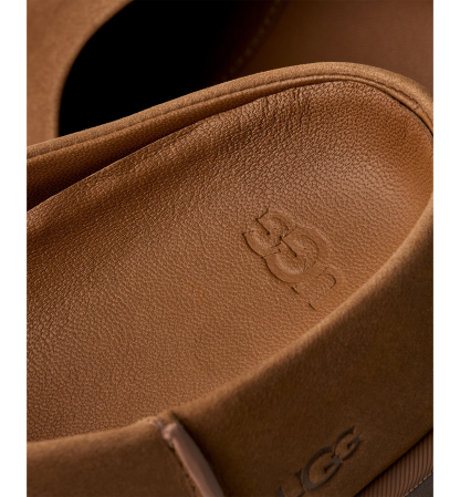 UGG® Women's Otzo Round Toe Clogs - Dark Chestnut