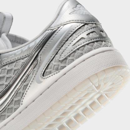 Women's Air Jordan 1 Low Method of Make Casual Shoes - Neutral Grey/White/Pewter Grey/Metallic Silver - view 3