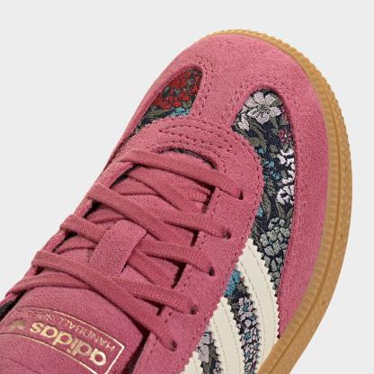 Girls' Little Kids' adidas Originals Handball Spezial Casual Shoes - Equipment Red/Cream White/Gum - Detail shot