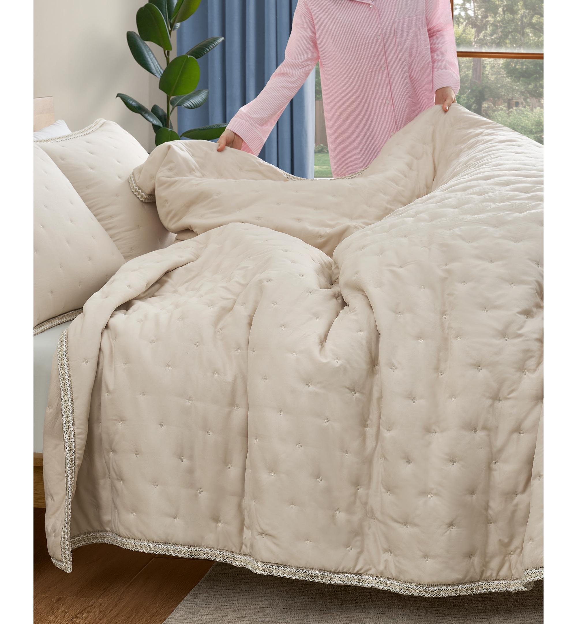 UGG® Devon UGG Braid Quilt Sets - Snow
