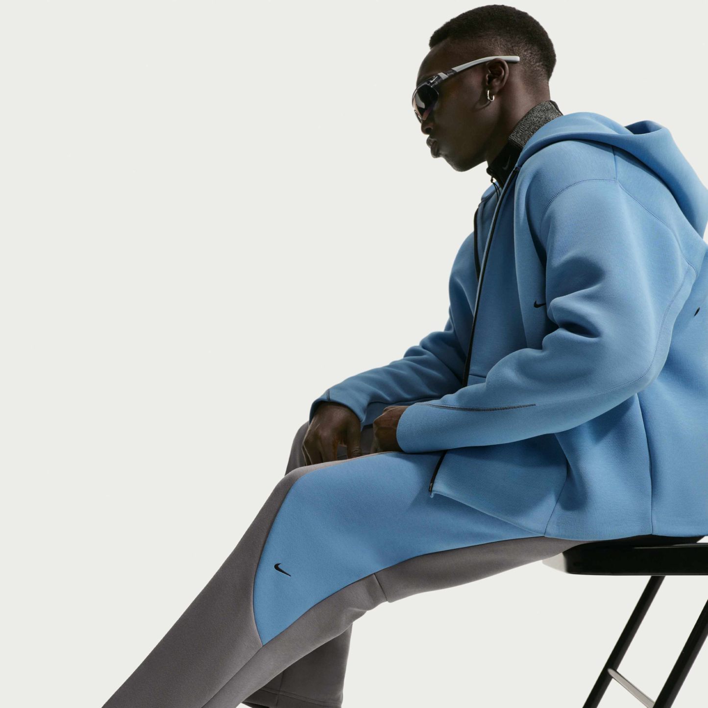 Nike Tech Men's Colour-Block Open-Hem Fleece Trousers - Pencil Point/Work Blue/Black/Black