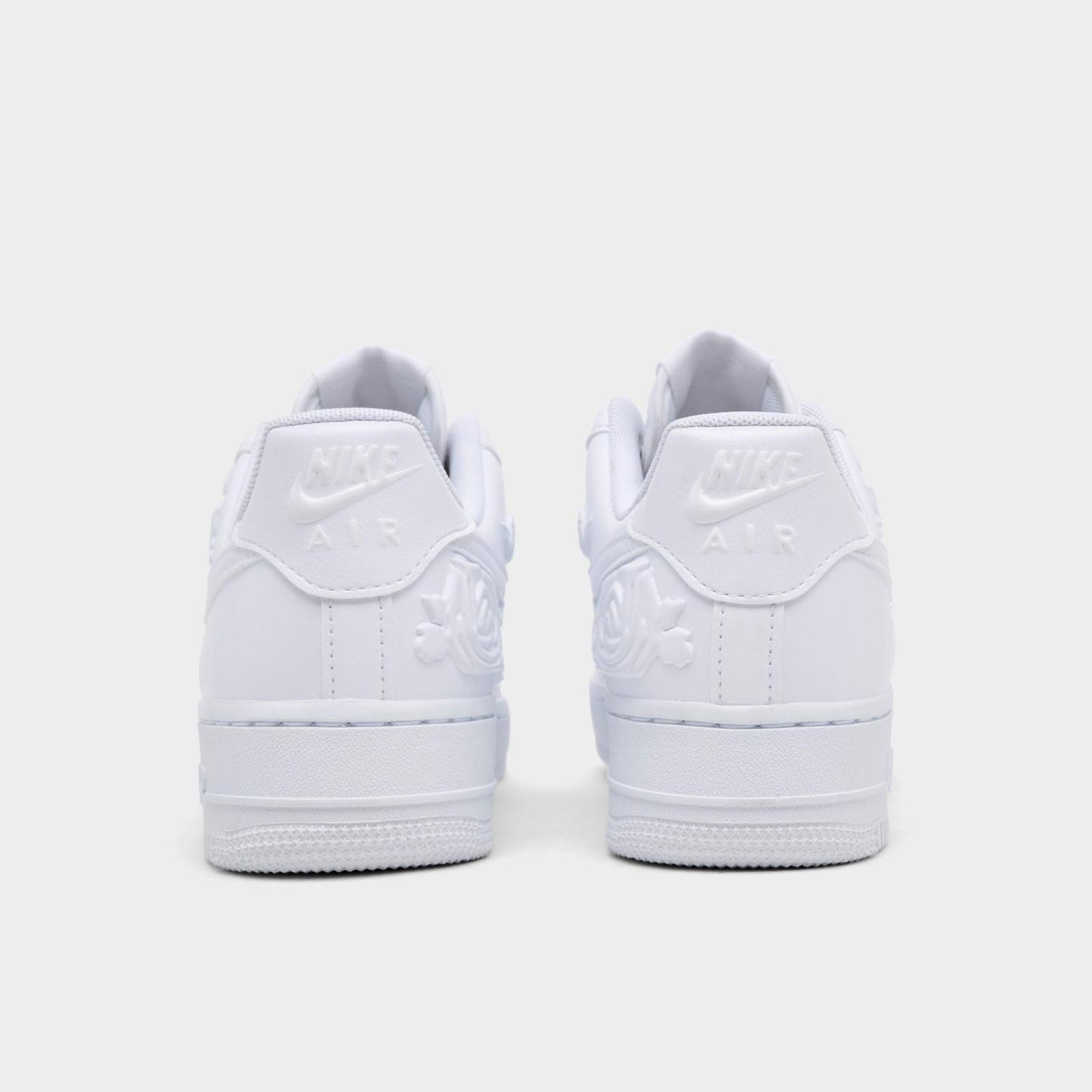 Women's Nithtke Air Force 1 '07 SE Casual Shoes - White/Black - Back view
