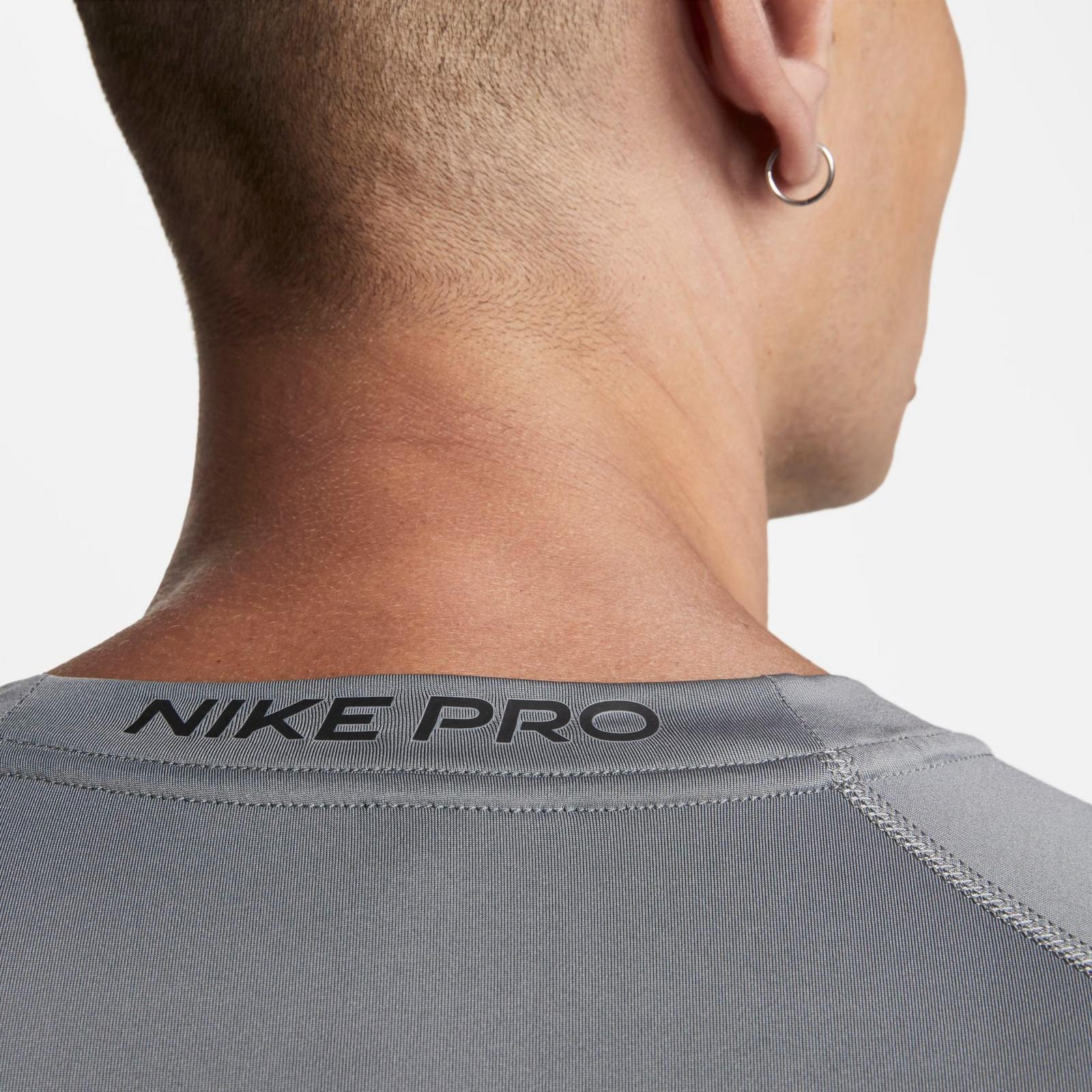 Men's Nike Pro Dri-FIT Tight Short-Sleeve Fitness Top - Smoke Grey/Black