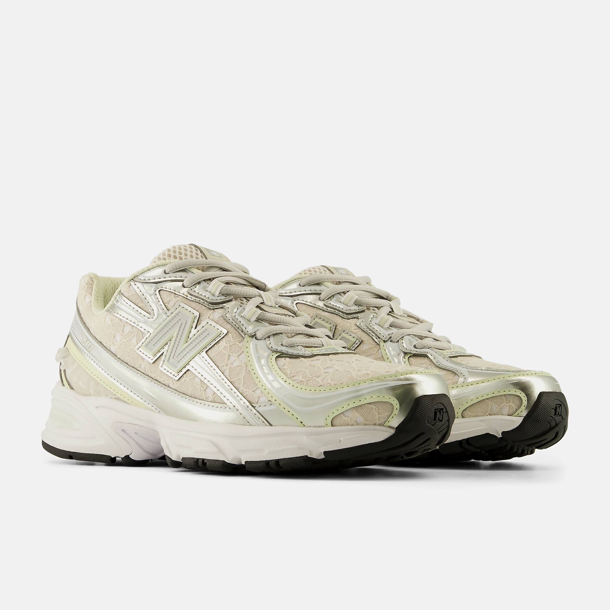 New Balance 740, U7403GR