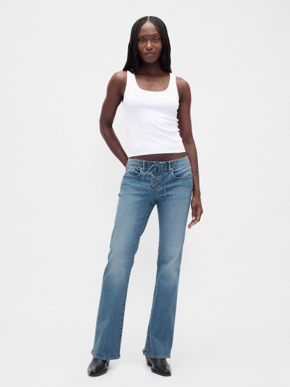 Low Rise Long & Lean Split-Hem Jeans - Light wash