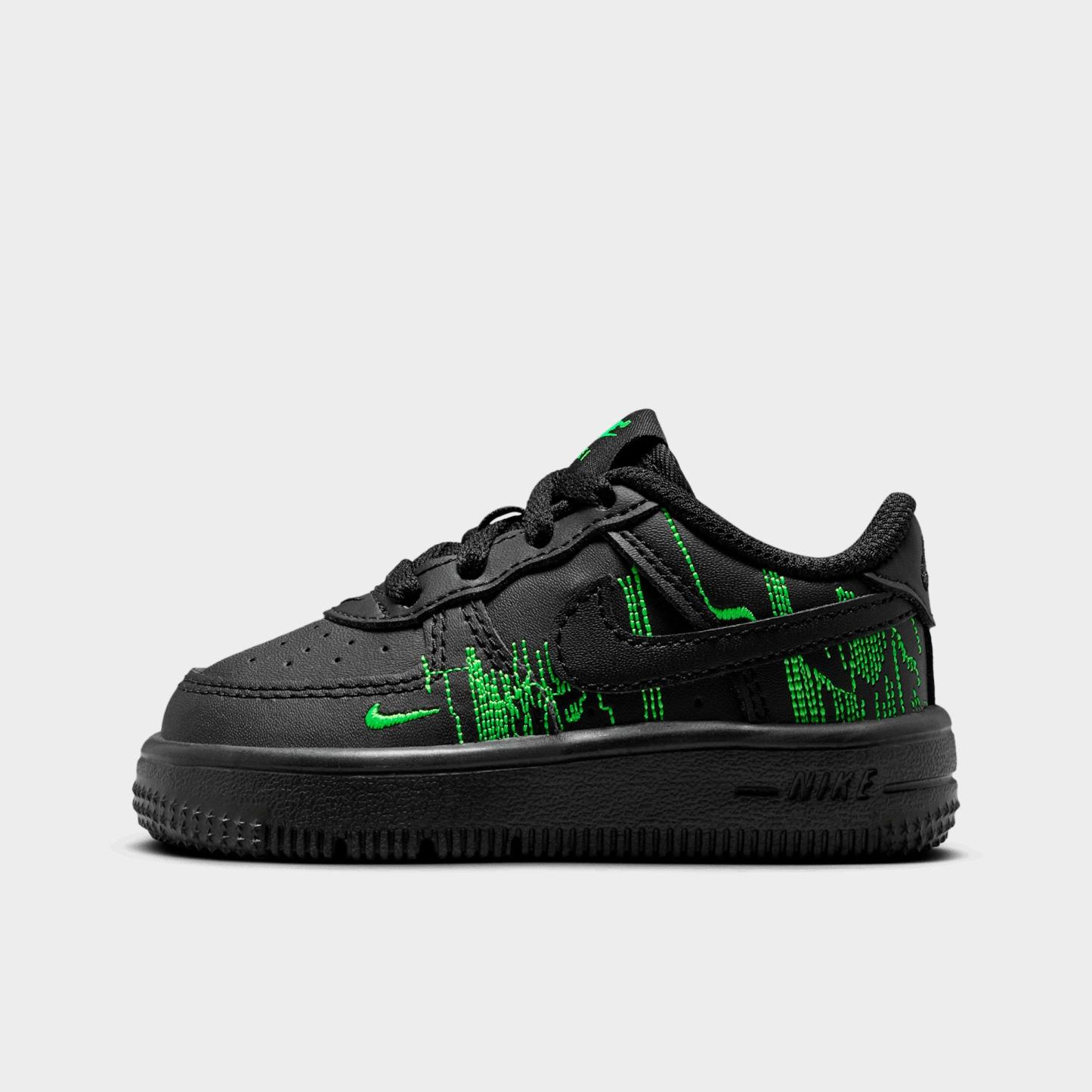Infant and Kids' Toddler Nithtke Force 1 Low Casual Shoes - Part 1 - Black/Green Strike/Vivid Purple/Black - Left shoe facing left. Outside of the shoe.