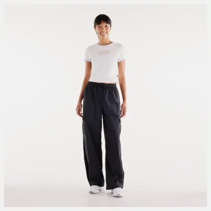 Chi is wearing size S and is 5'9"/ 175cm. Chest: 32"/81cm, Waist: 24"/61cm, Hips: 35"/89cm