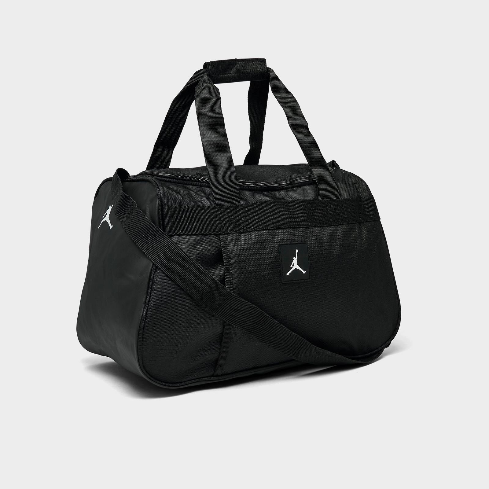 Jordan Essentials Duffel Bag (30L) - Black - view 3