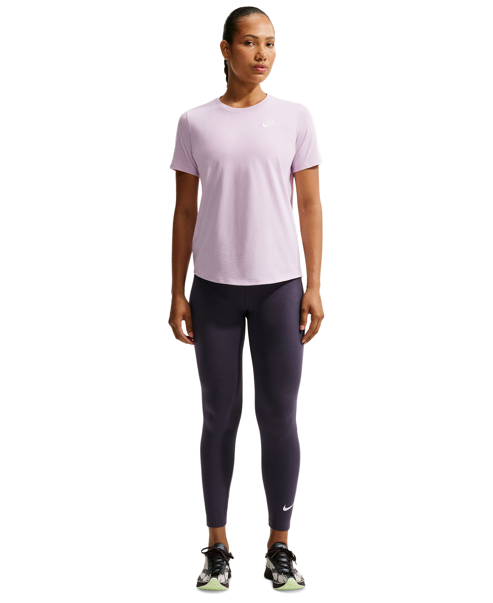 Nike Women's Sportswear Club Essentials T-Shirt - Bleached Lilac