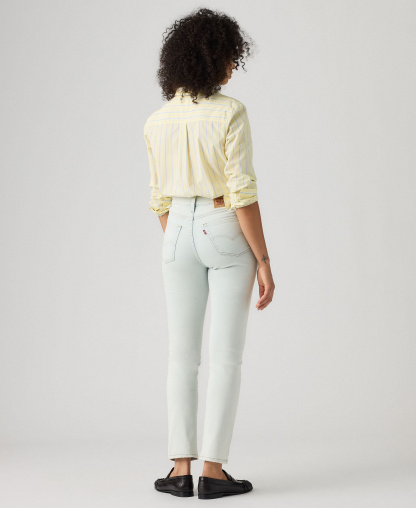 Levi's Women's 724 Straight-Leg Jeans - Where The People Are