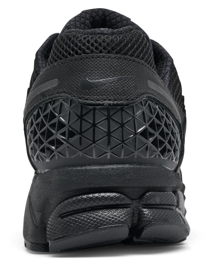 Nike Men's Zoom Vomero 5 Casual Sneakers from Finish Line - Black