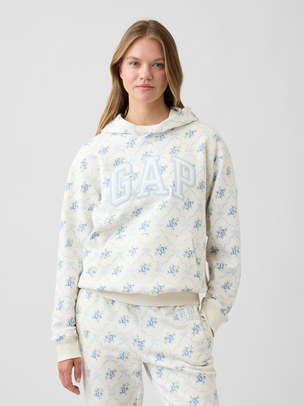 Relaxed Gap Logo Hoodie - Blue bow print