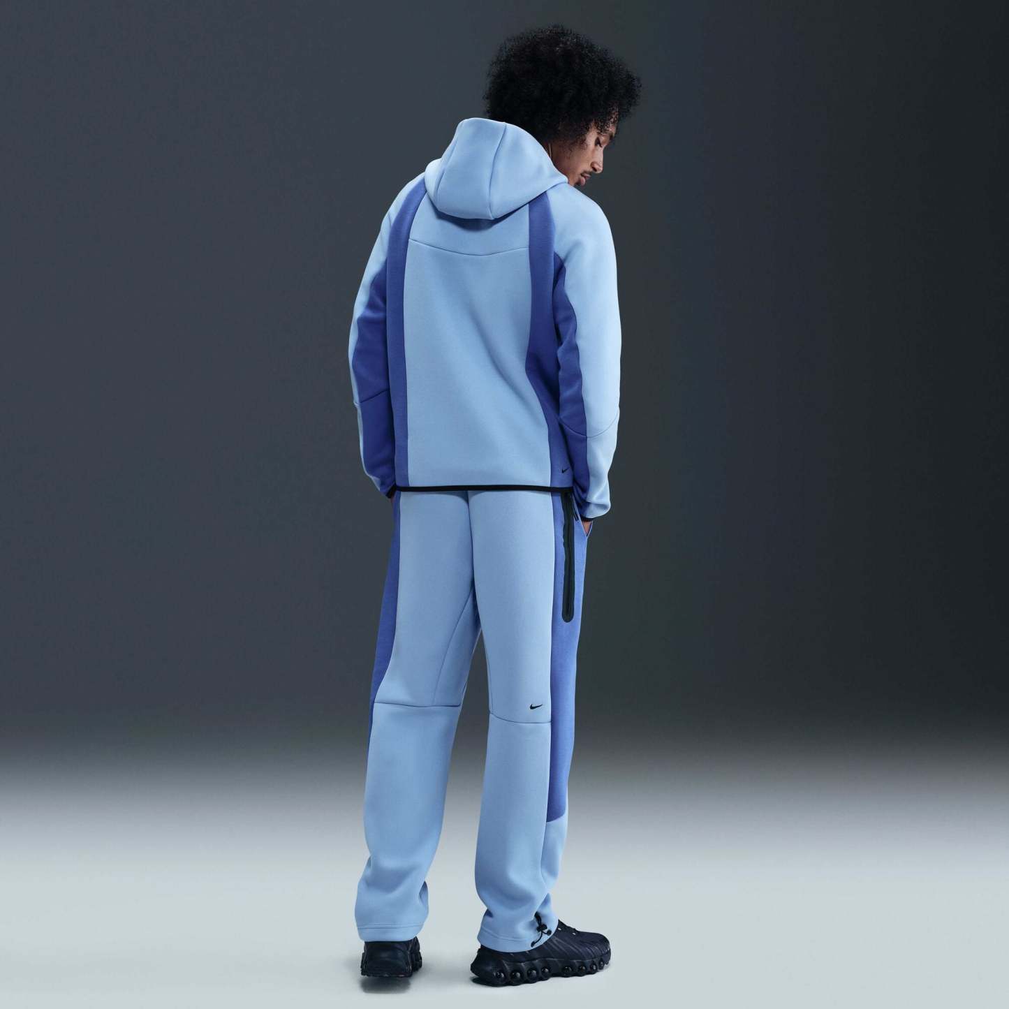Nike Tech Men's Colour-Block Open-Hem Fleece Trousers - Aluminium/Comet Blue/Black