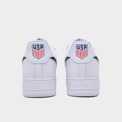 Men's Nithtke Air Force 1 '07 LV8 SE Team USA Casual Shoes - White/Midnight Navy/University Red - Back view