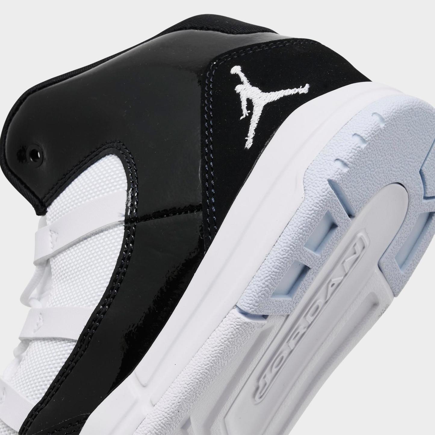 Boys' Little Kids' Jordan Max Aura Basketball Shoes - Black/White - view 3