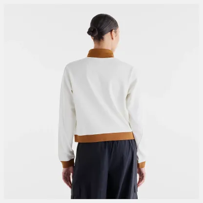 Lola is wearing size S and is 5'8"/172.72cm. Chest: 31.5"/80.01cm, Waist: 25.5"/64.77cm, Hips: 36"/91.44cm