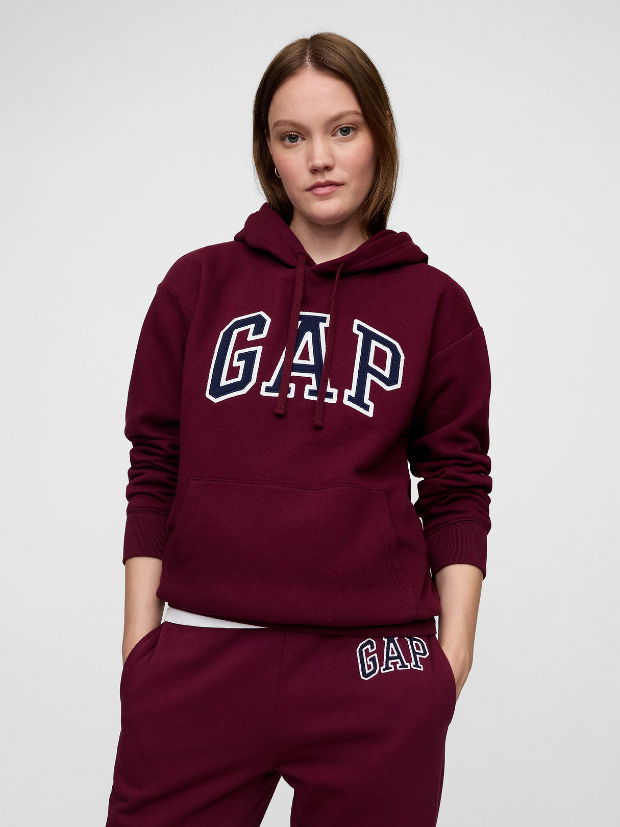 Relaxed Gap Logo Hoodie - deep ruby red