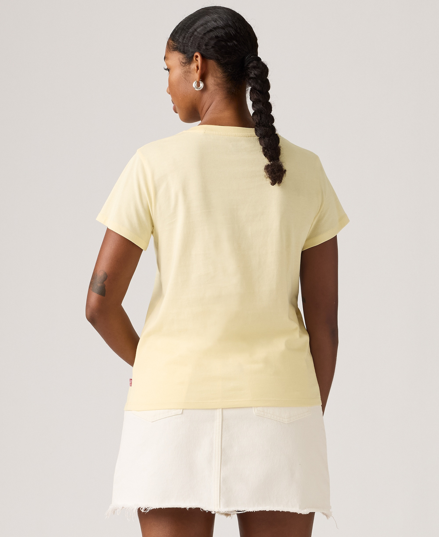 Levi's Women's Perfect Graphic Logo Cotton T-Shirt - P2_blake Brushstroke Bw Fill French Vanilla