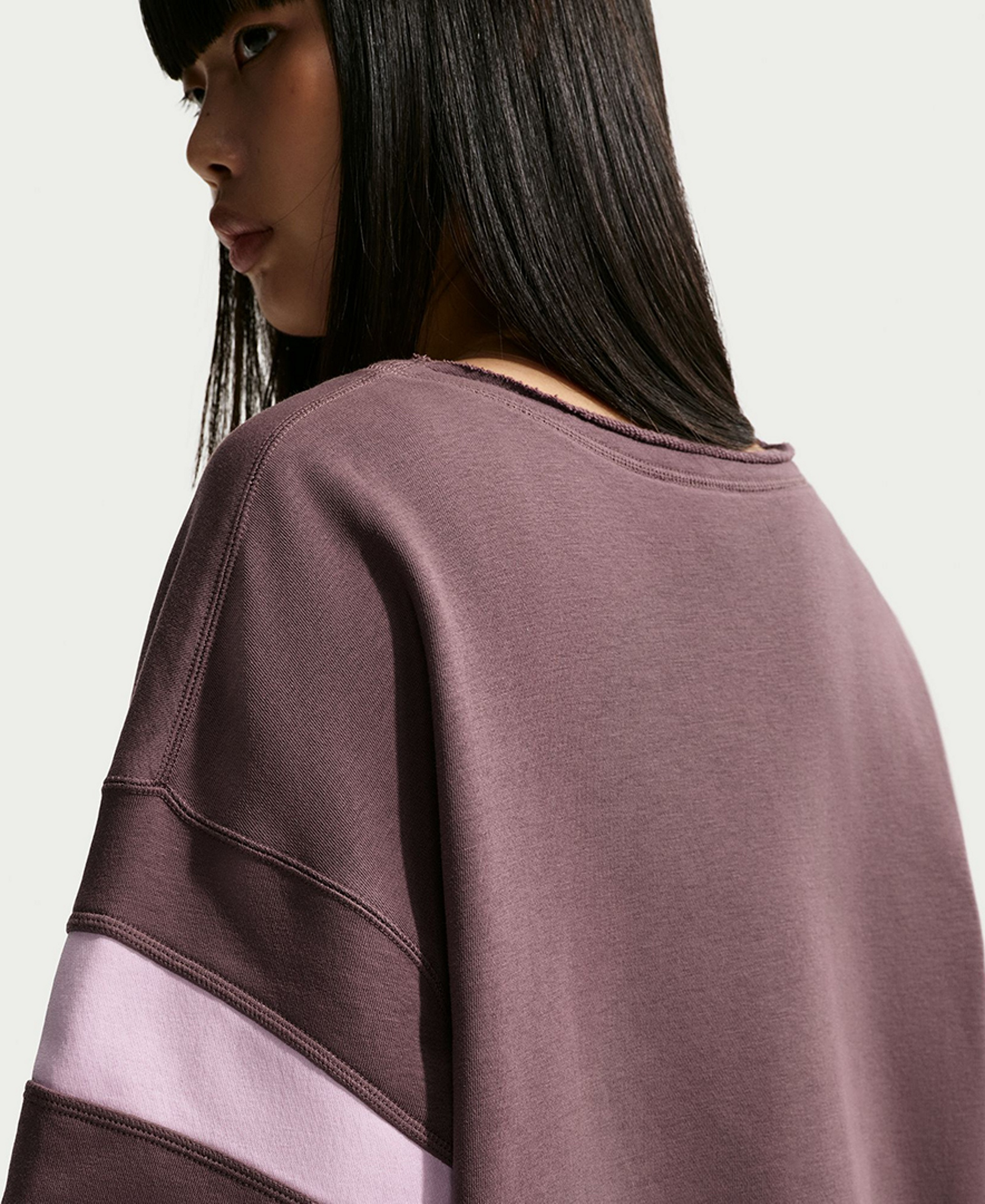 Nike Women's Sportswear Club Fleece Oversized V-Neck Sweatshirt - Tattoo/Pink Foam/Pink Foam